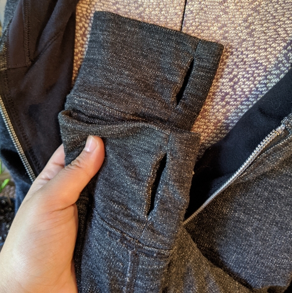 Lululemon Sweater - Picture 4 of 7